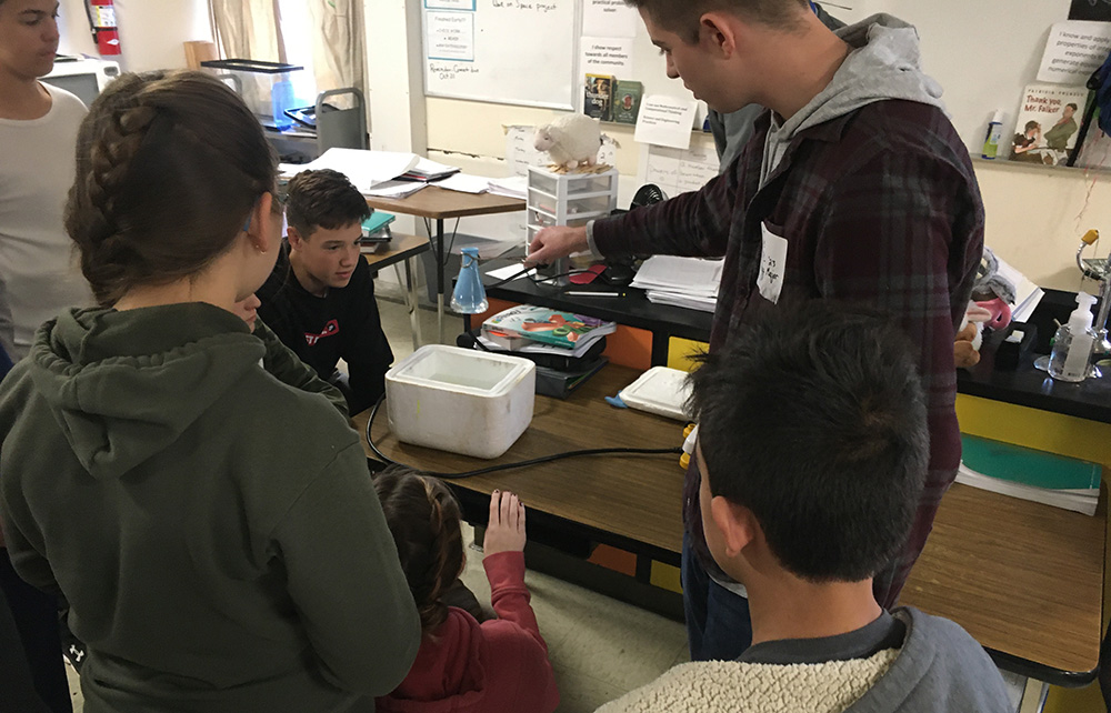 Science students teach students chemistry